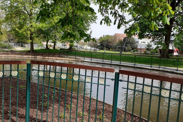 TG Pond railings 1 April 24